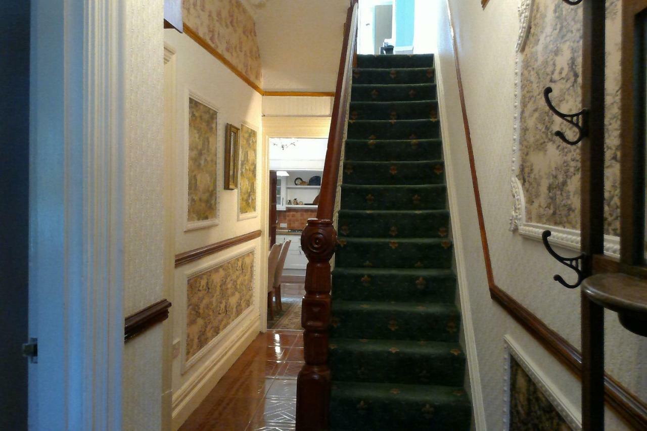 Beautiful Victorian House Hotel Cardiff Buitenkant foto