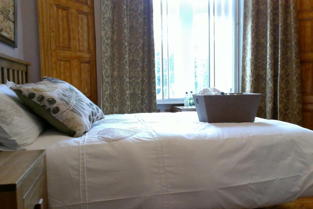 Beautiful Victorian House Hotel Cardiff Buitenkant foto